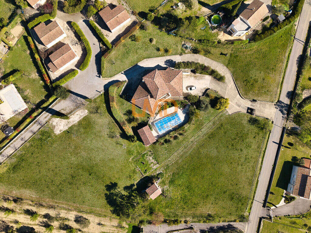 Villa d'exception de 210 M² + 7 000 M² de terrains constructible - photo 3