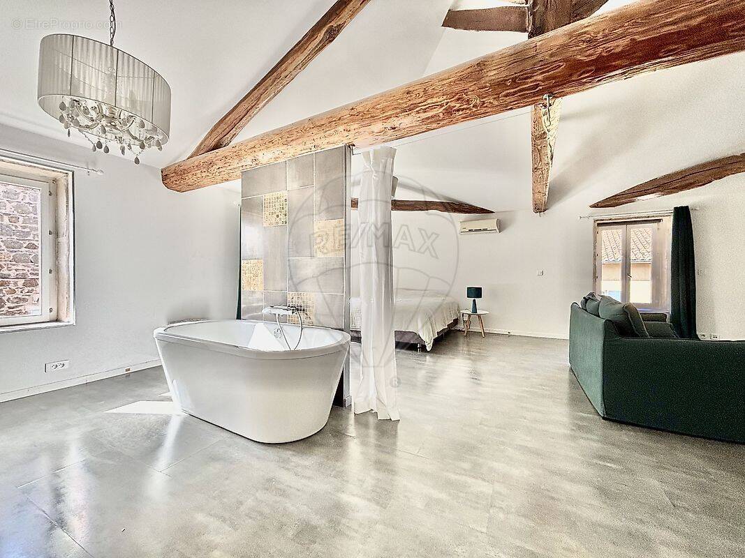 Maison à LE PERREON