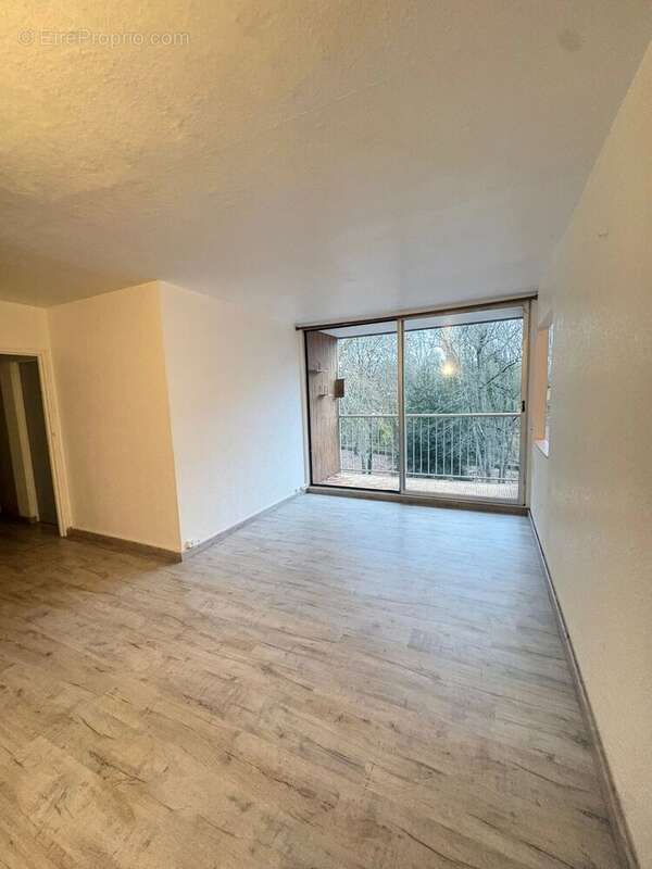 Appartement à BOUSSY-SAINT-ANTOINE