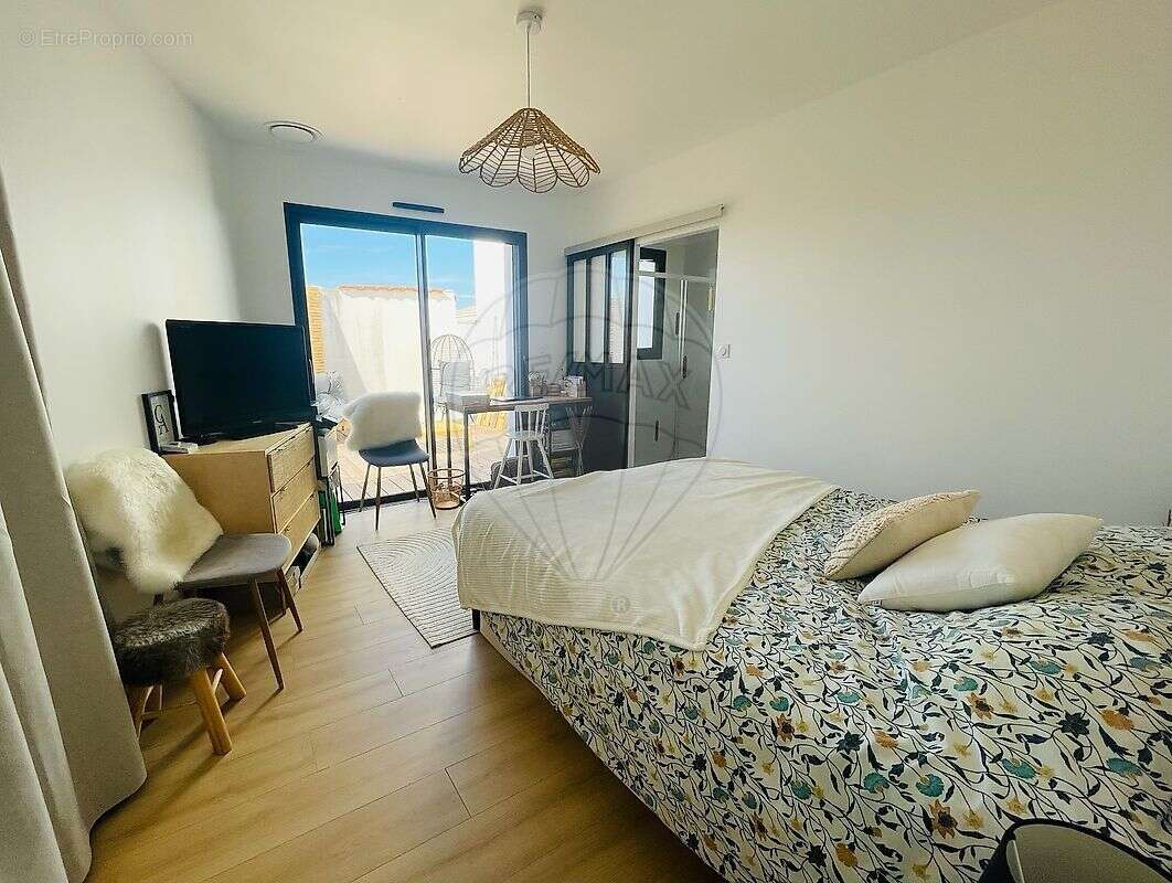 Maison à VAUX-SUR-MER