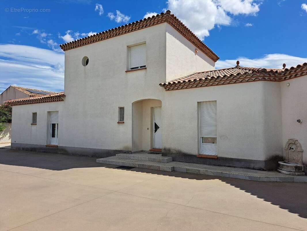Maison à VILLENEUVE-LES-BEZIERS