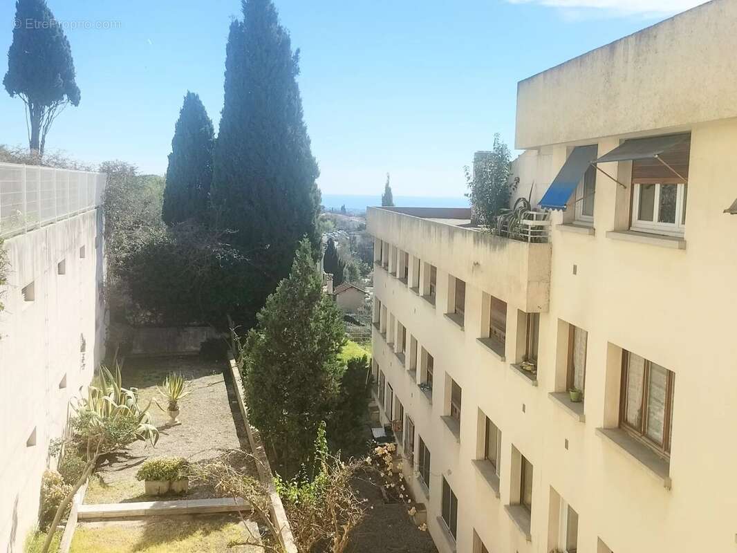 Appartement à VENCE