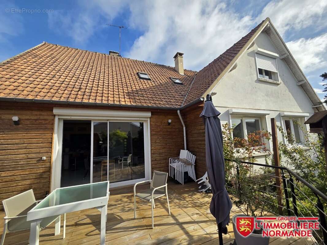 Maison à PONT-DE-L&#039;ARCHE