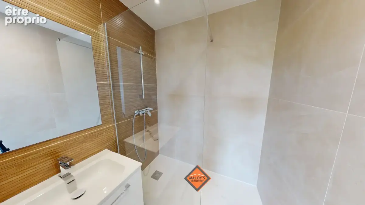 RARE   140 m2 SANS travaux à prévoir, Grand séjour lumineux, 5 CHAMBRES, 3 BALCONS ET VUE DÉGAGÉE au Calme! - photo 13