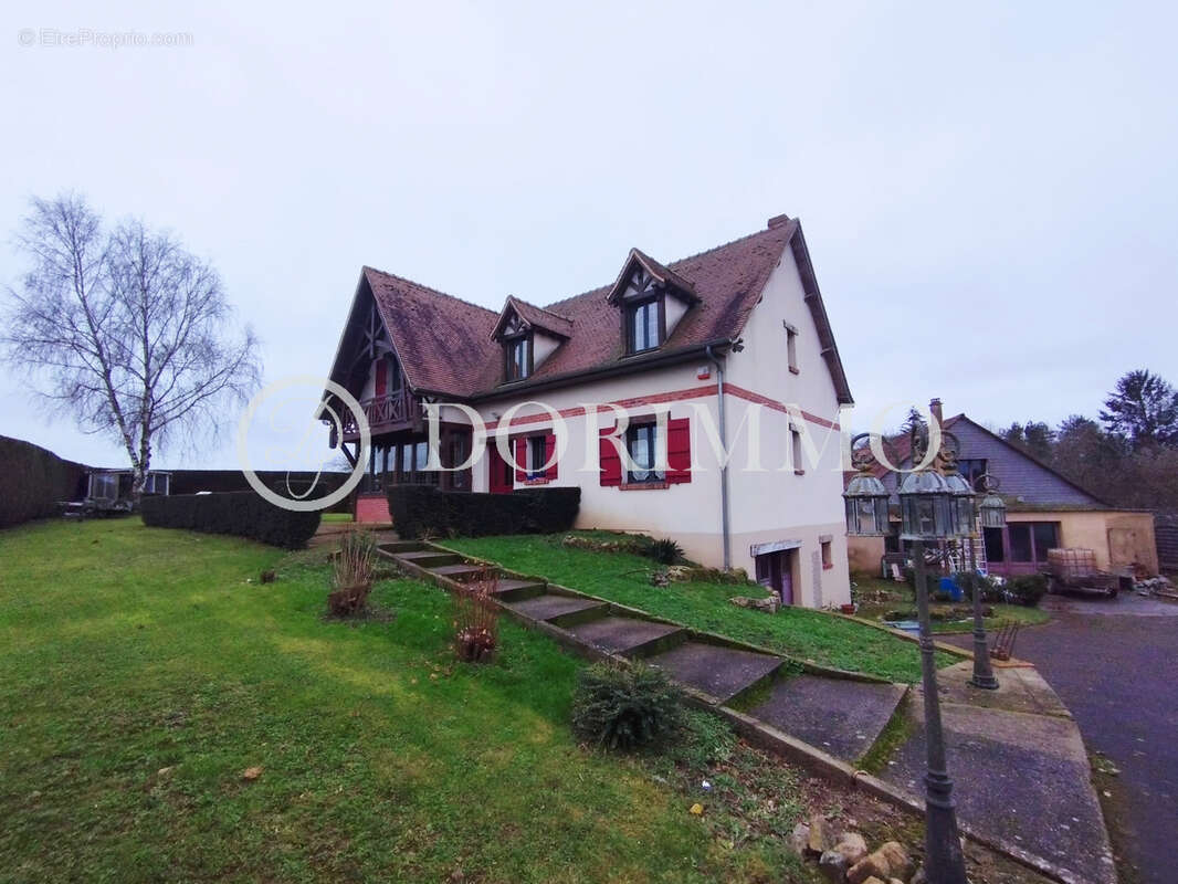 Maison à MILLY-SUR-THERAIN