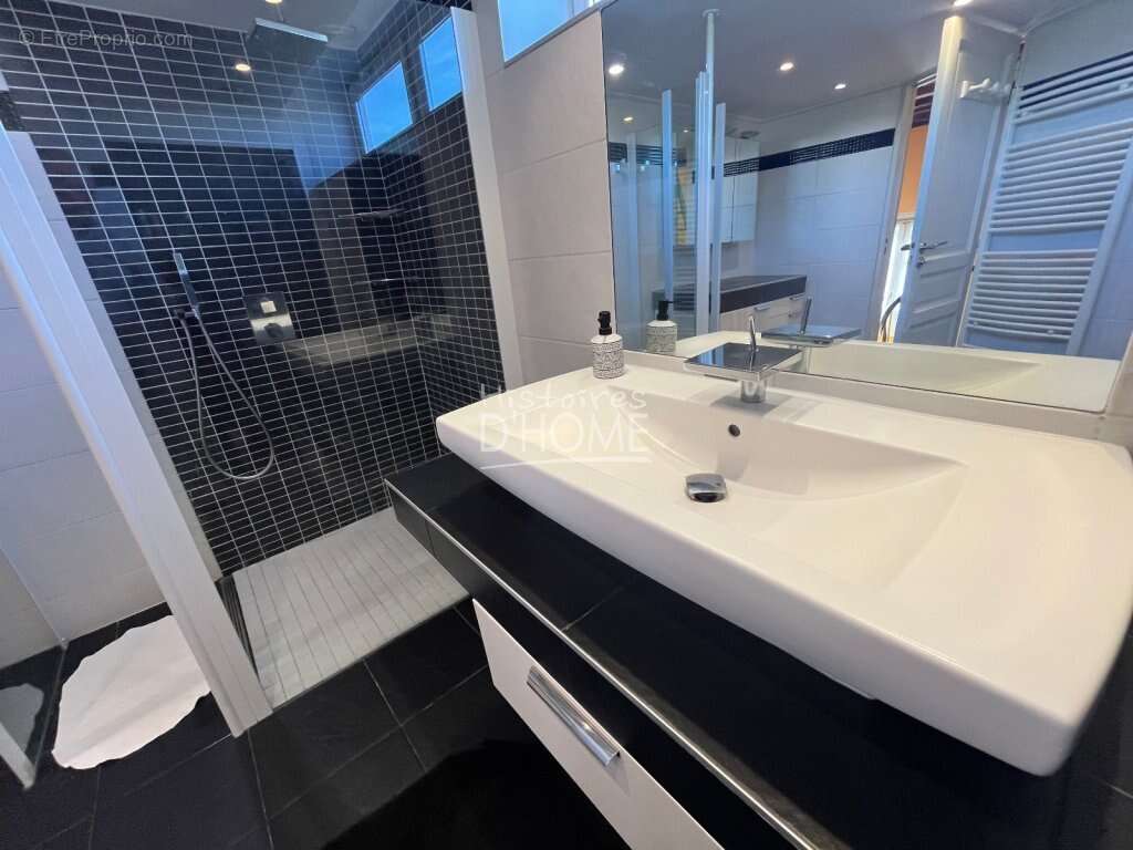 Maison à JOUY-LE-CHATEL