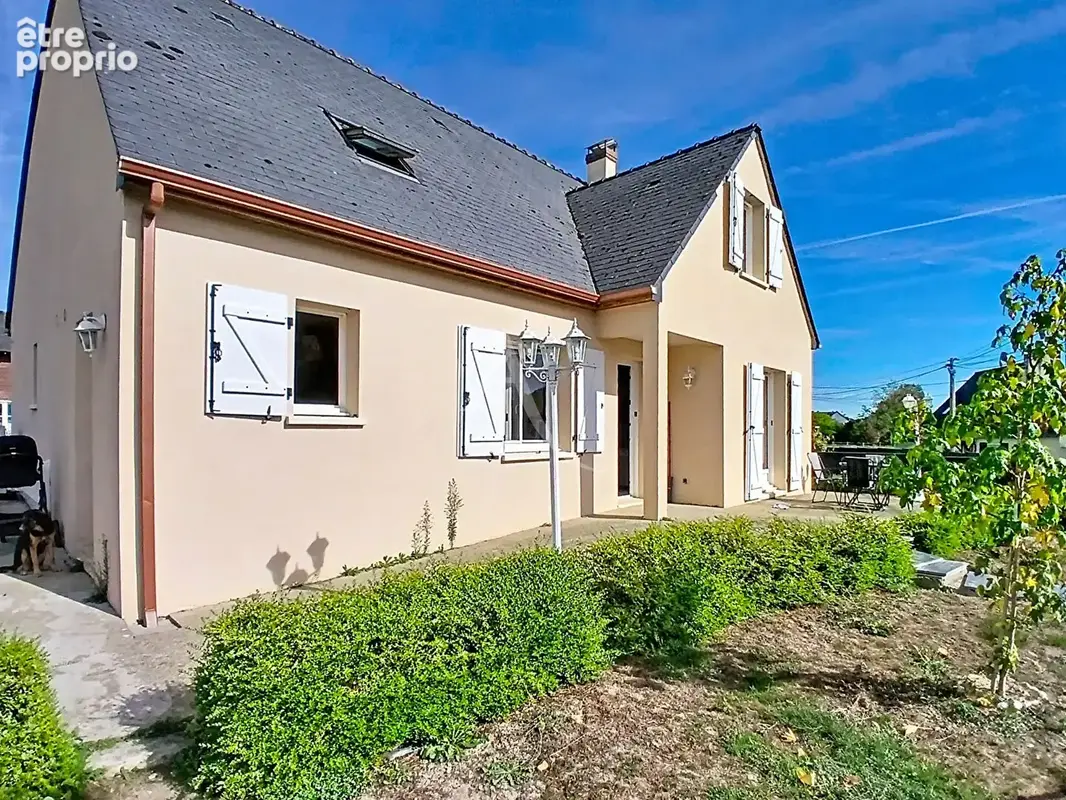 Maison familiale 137 m² - 5 chambres + bureau - Dépendances - Soeurdres - photo 18