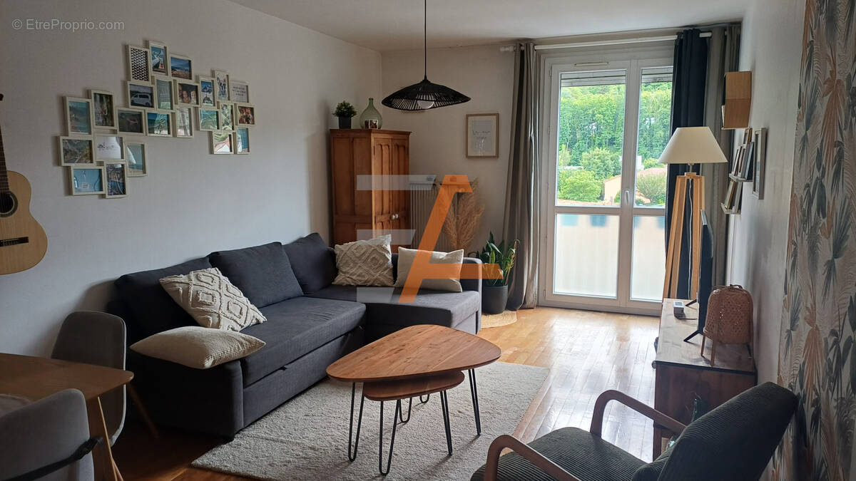 Appartement à SAINT-ETIENNE