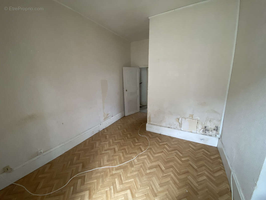 Maison de ville à rénover ! - photo 12
