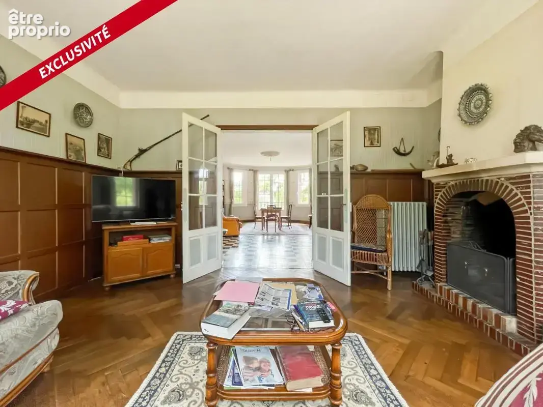 Maison bourgeoise en pierre de meulière - 300 m² - photo 8