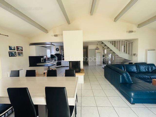 Maison à VILLELONGUE-DE-LA-SALANQUE