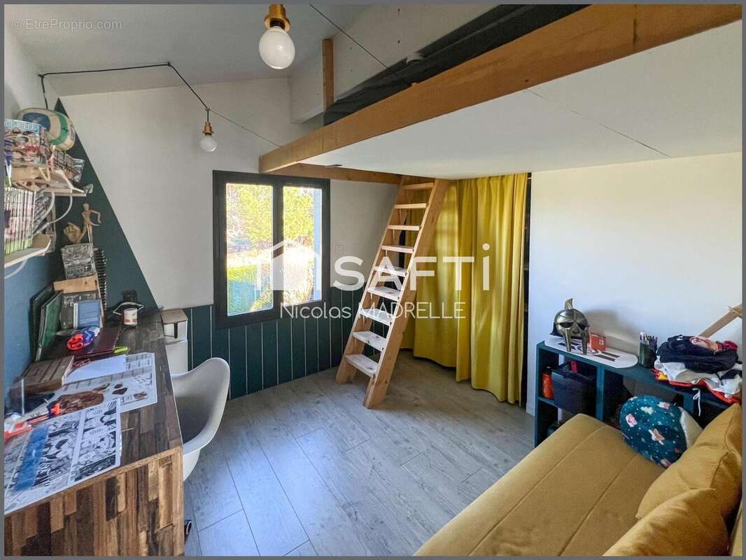 Photo 9 - Maison à FARGUES-SAINT-HILAIRE