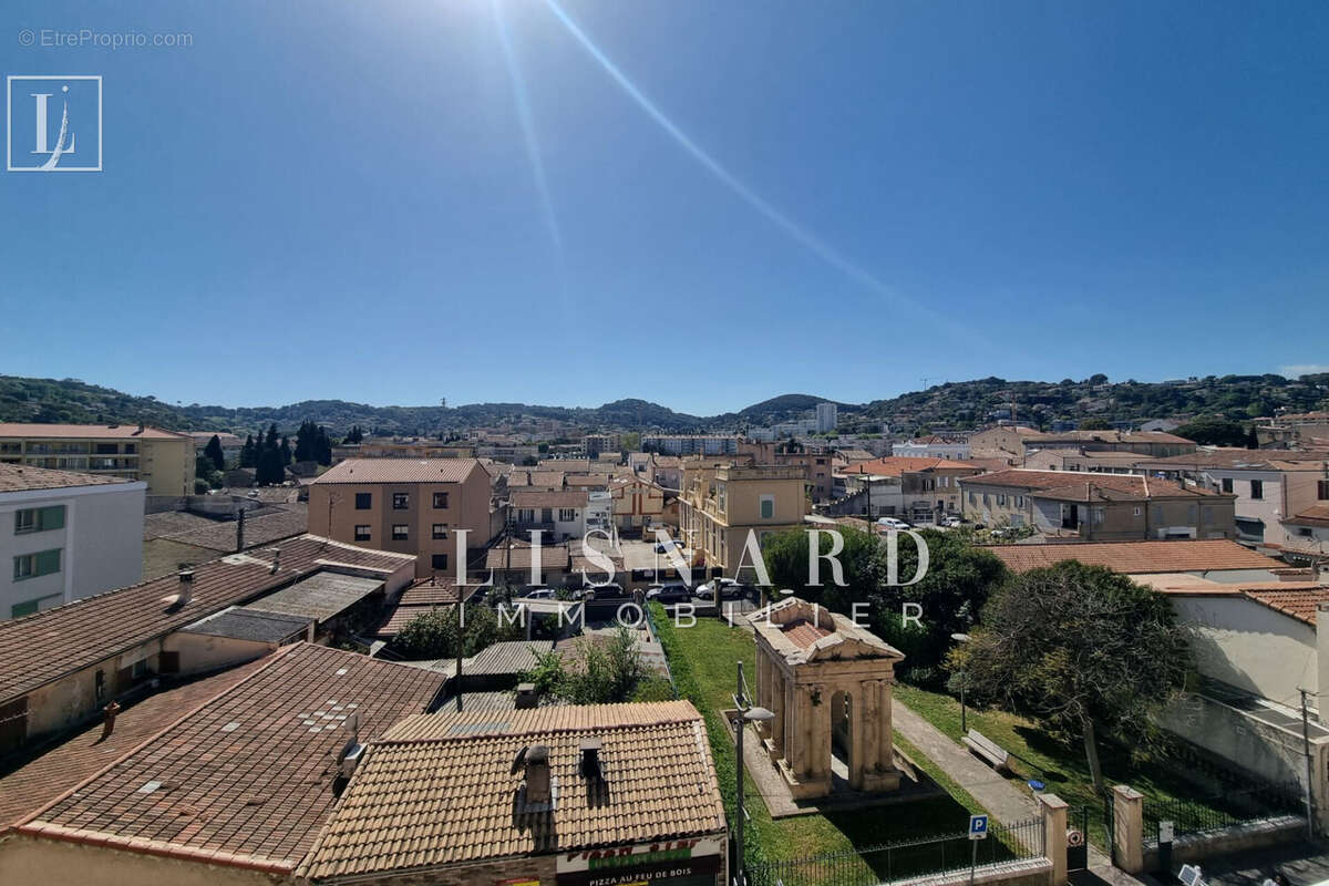 Appartement à VALLAURIS