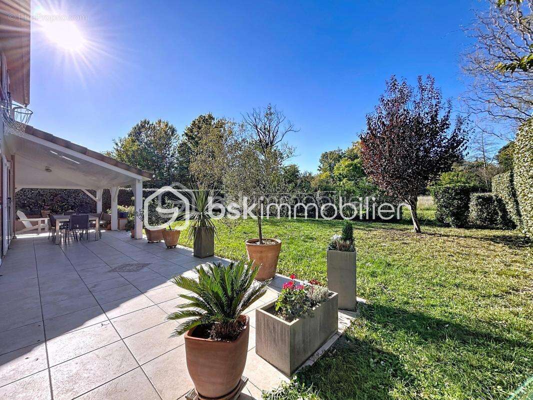 Maison à SAINT-JEAN