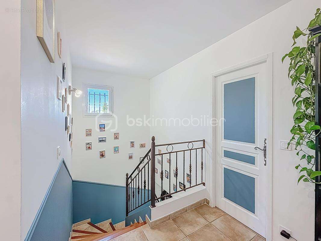 Maison à POMEROLS