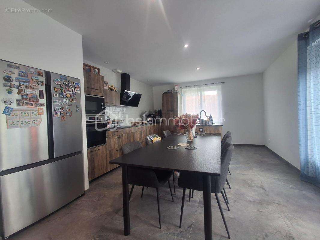 Maison rénovée de 135m² - photo 3
