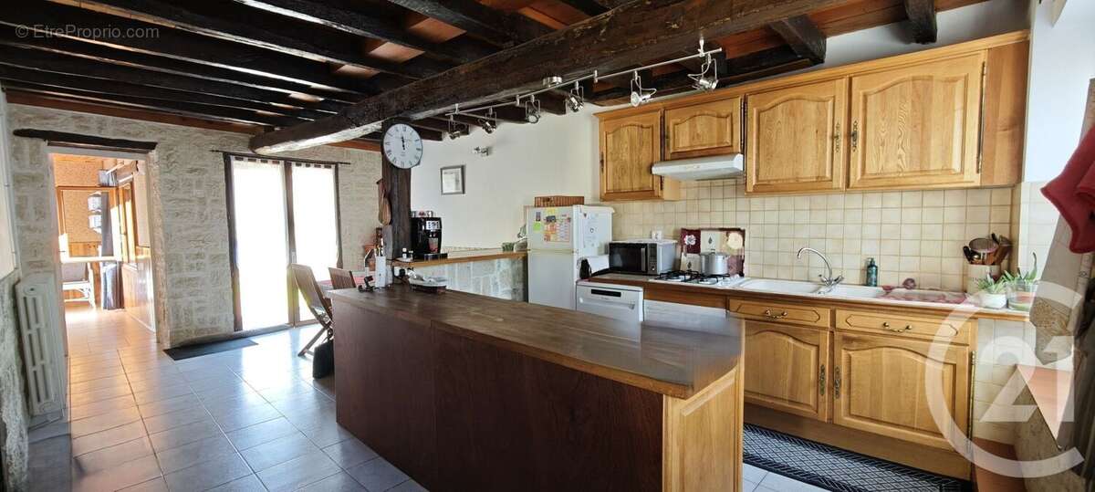 Maison à OUZOUER-LE-DOYEN