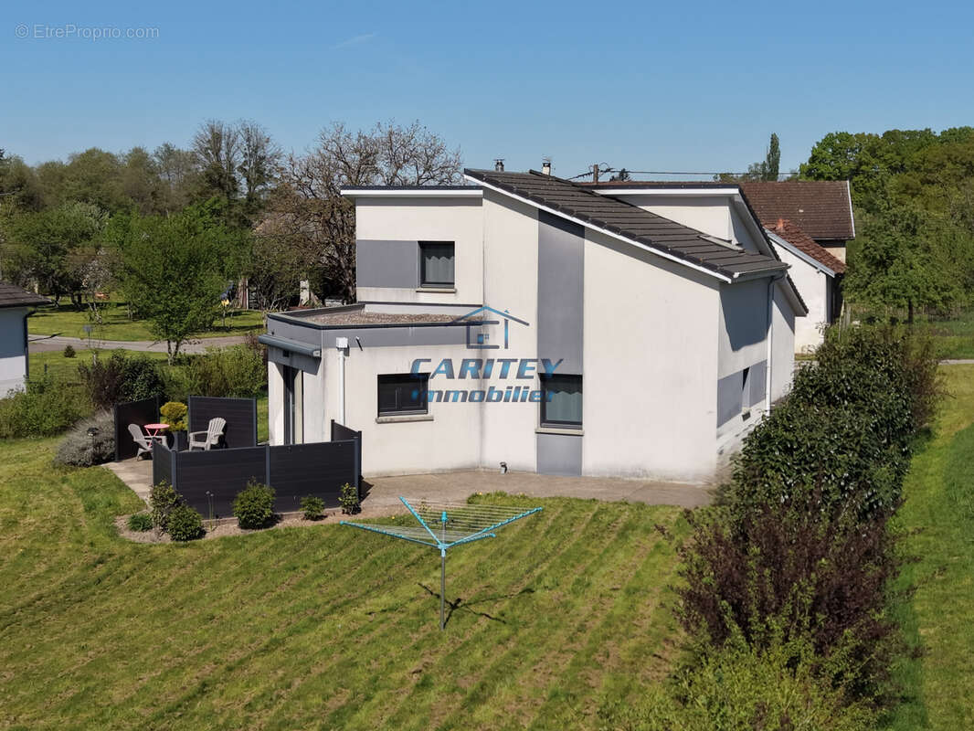 Maison à FRANCHEVELLE