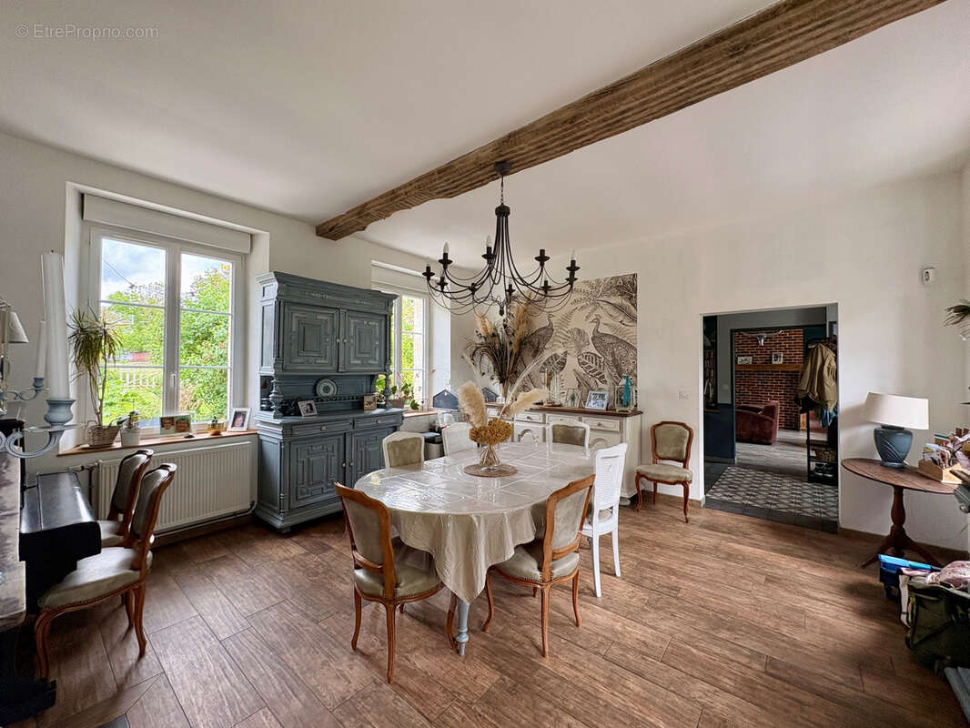 Maison à VAUCHELLES-LES-AUTHIE