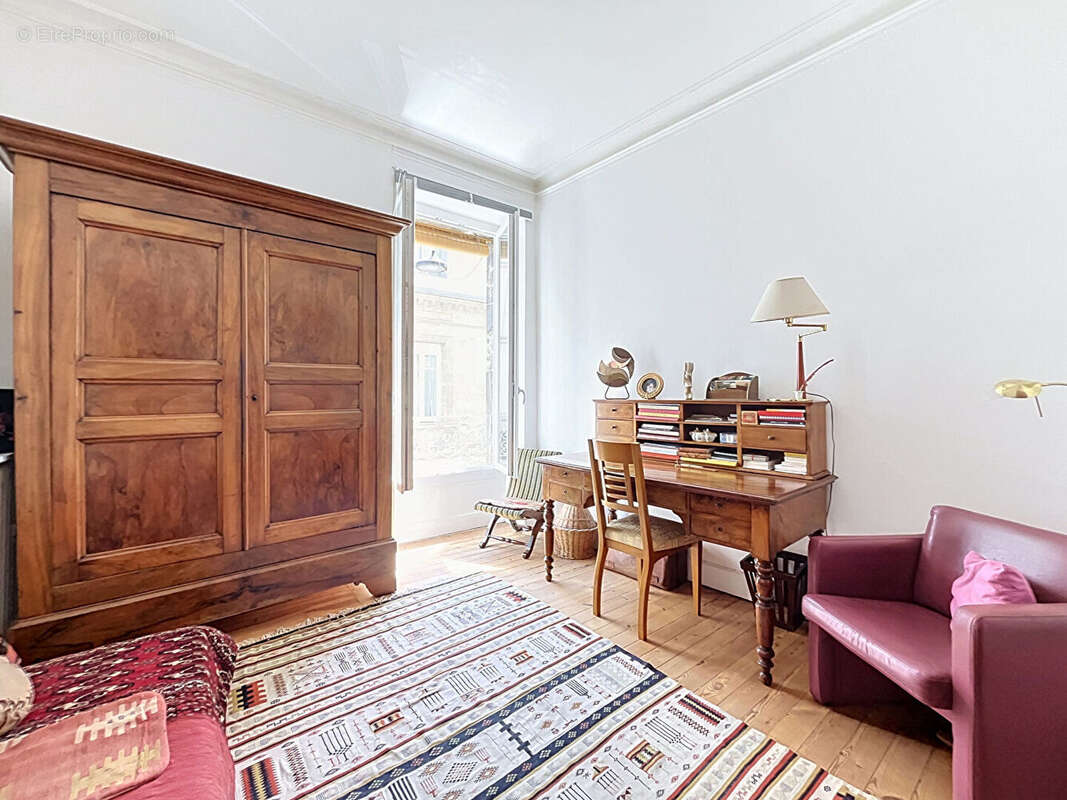 Duplex coeur de Bordeaux  4 pièces, extérieur/stationnement - photo 5