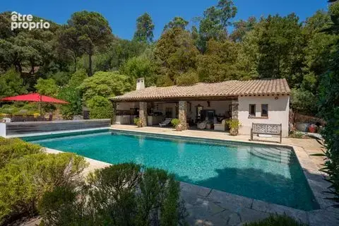 Maison 400 m² à La Croix-Valmer  - photo 3