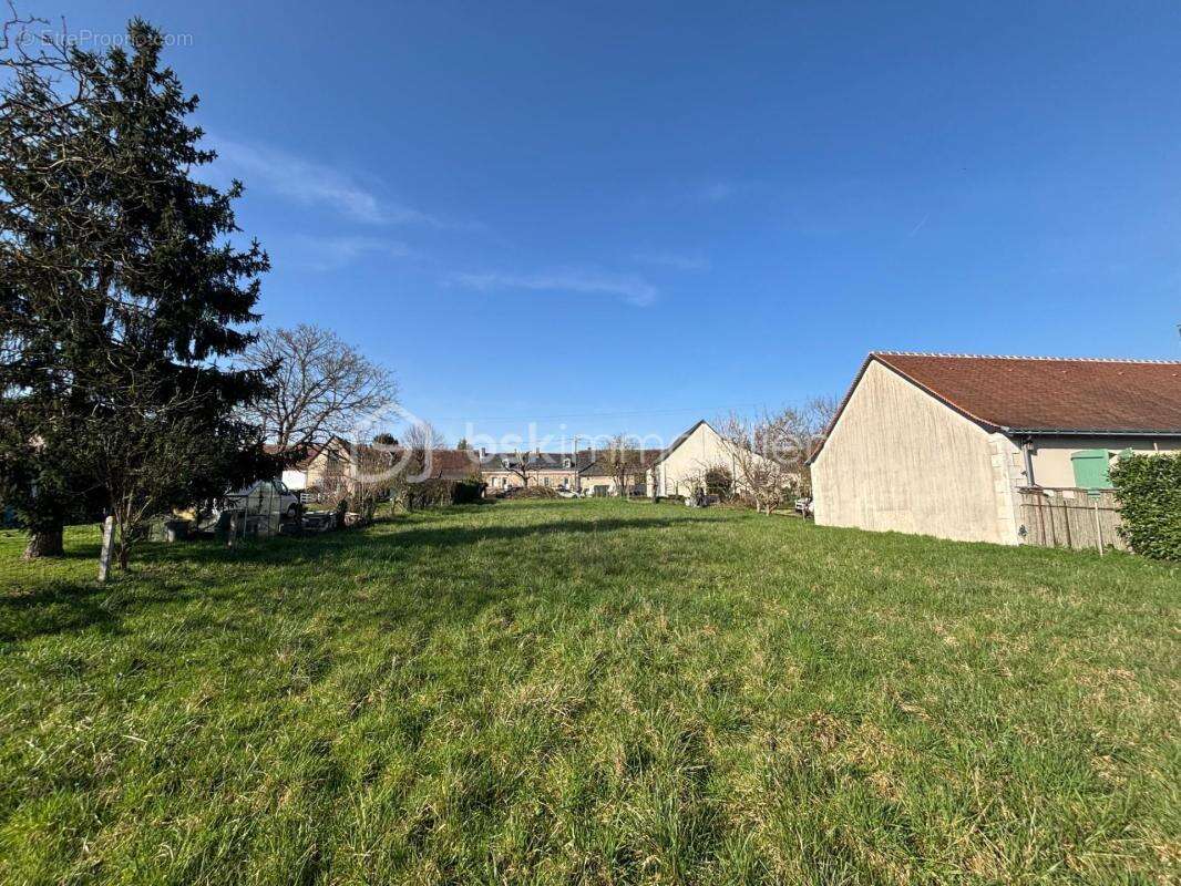 Terrain à CHANCEAUX-SUR-CHOISILLE