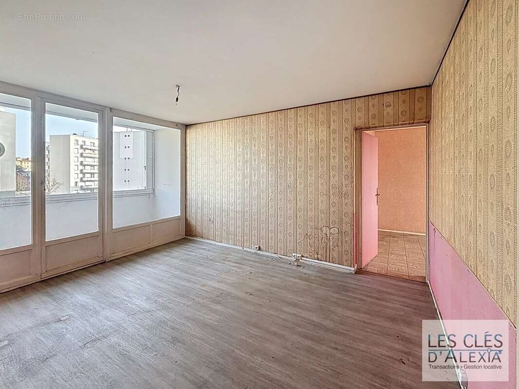 Appartement à LYON-8E