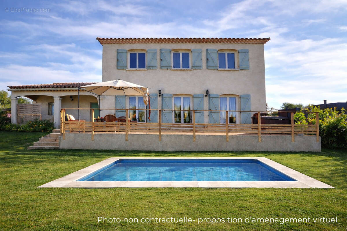 Maison à SAINT-LAURENT-D'AIGOUZE