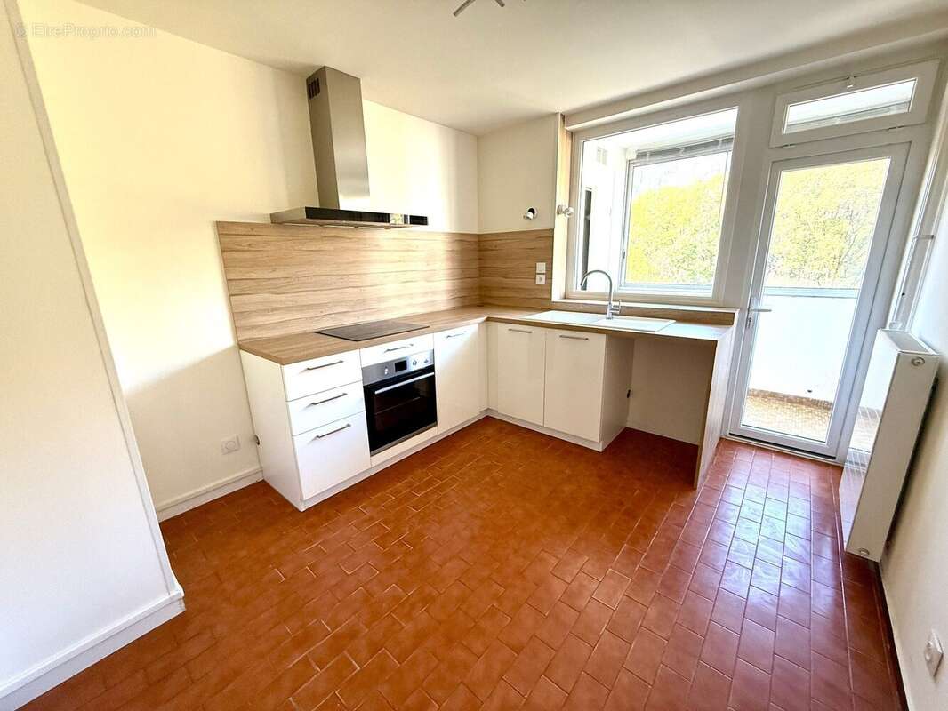 Appartement à MEYLAN