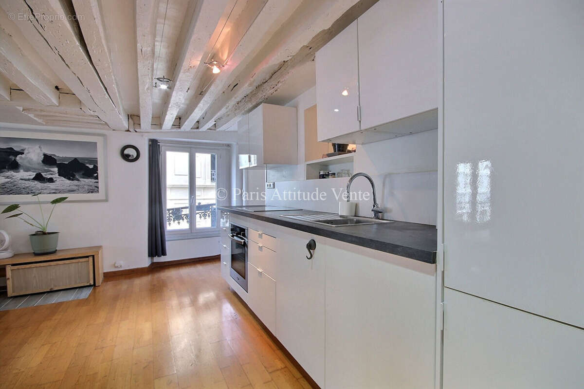 Appartement à PARIS-2E