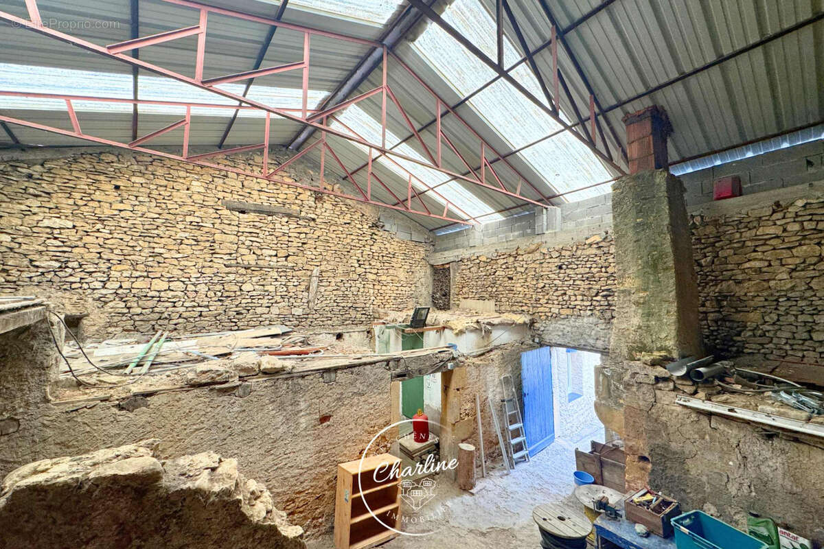 Maison à PIERREVILLERS