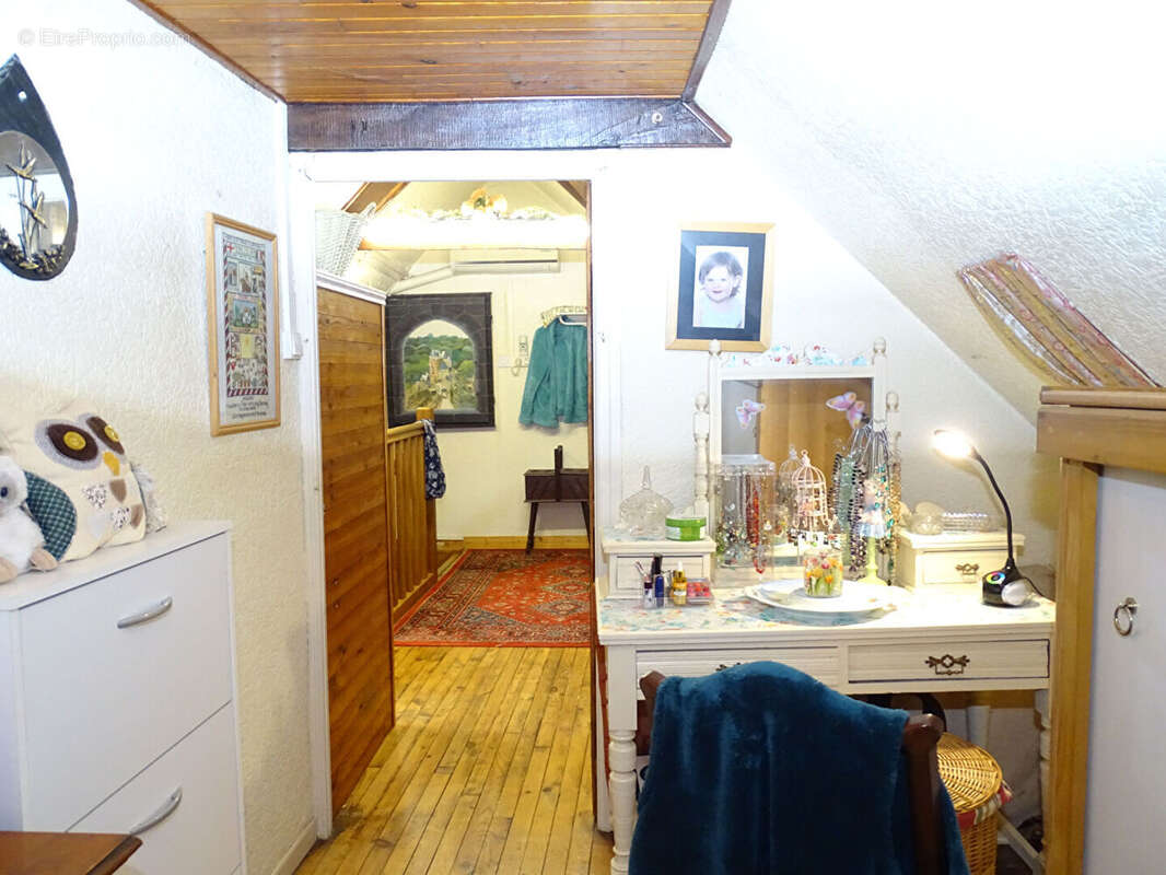 Maison à SAINTE-TREPHINE