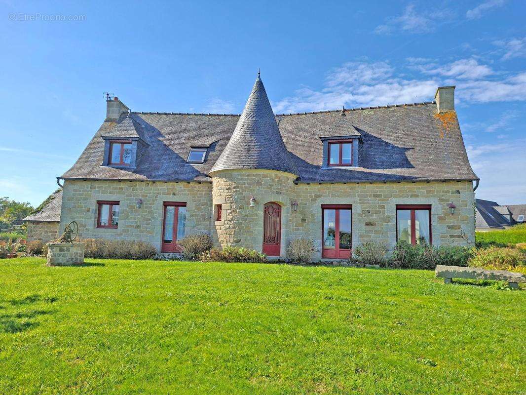 Maison à PLESTIN-LES-GREVES