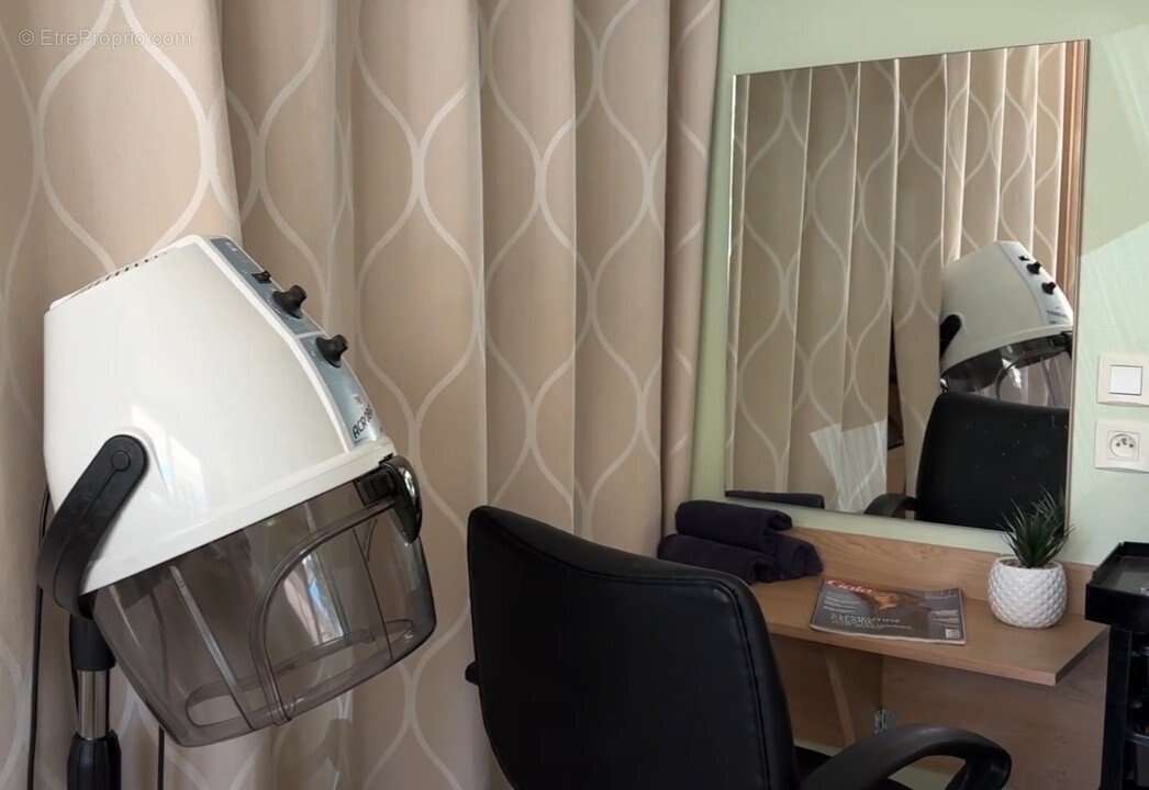 INVESTISSEMENT LOCATIF  Thonon-les-Bains  Résidence EHPAD Omeris Résidence du Léman - 5,40 % de rentabilité - photo 7