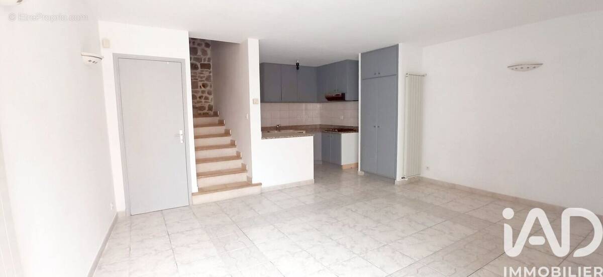 Photo 1 - Maison à PUGET-SUR-ARGENS