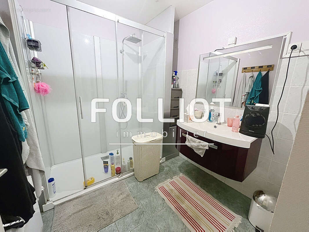 Appartement à JAVENE