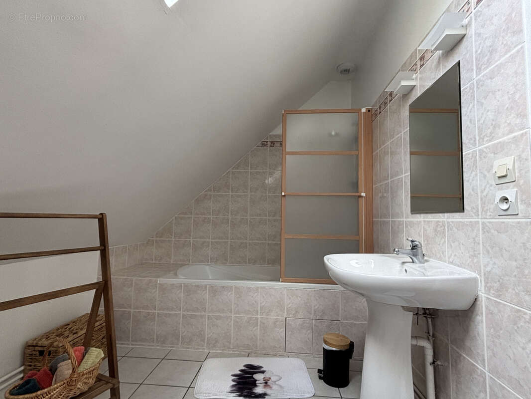 Maison à LE PIN-LA-GARENNE