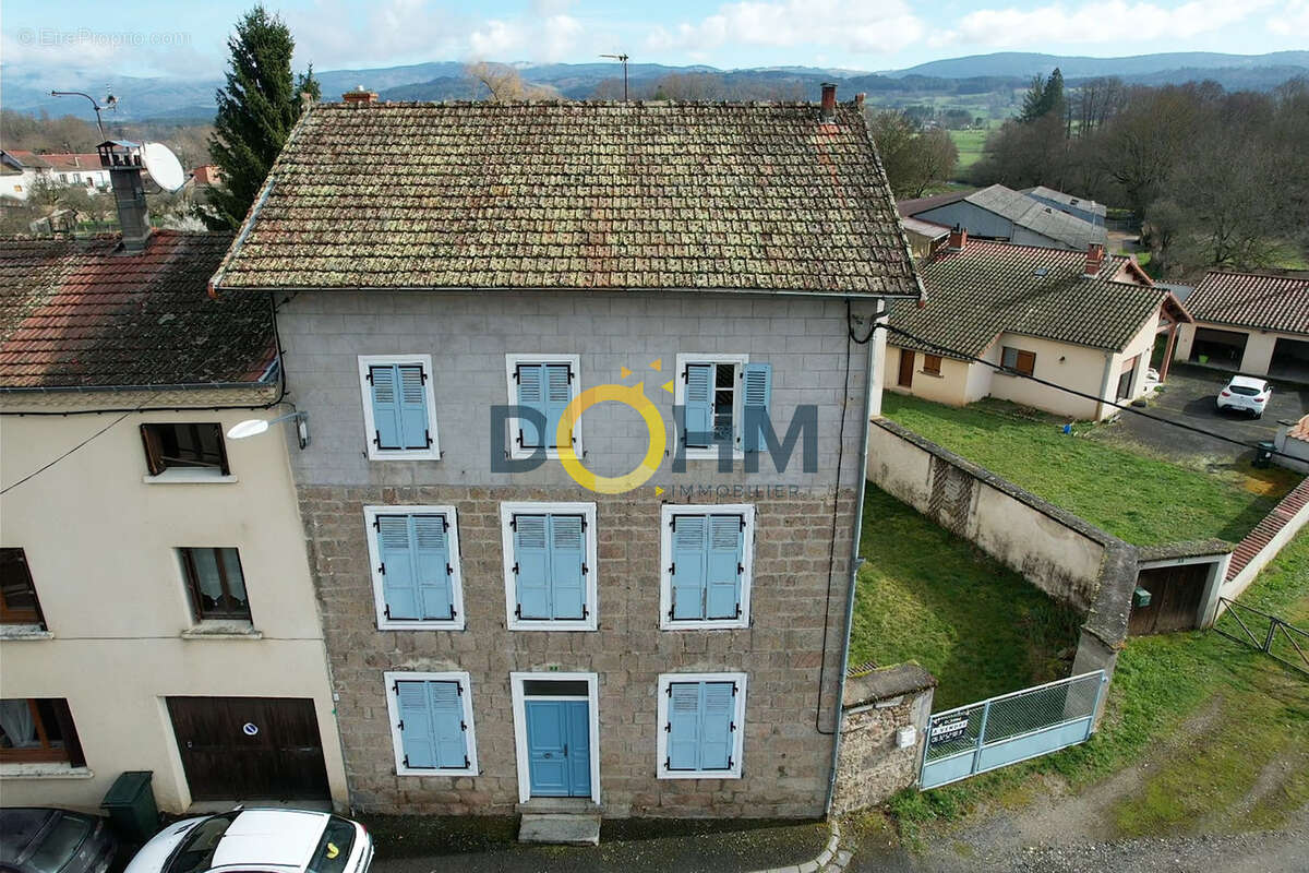 Maison à MARSAC-EN-LIVRADOIS