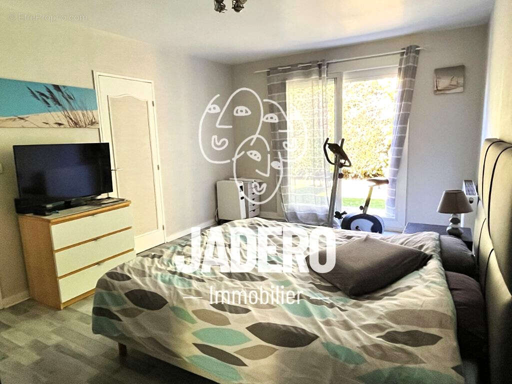 Rare à Franqueville-Saint-Pierre, Maison familiale 163 m², 5 chambres , Vie de plain-pied - photo 5