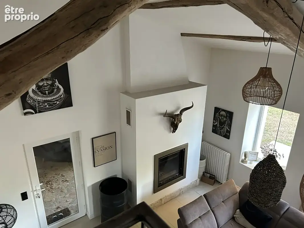 Belle maison de caractère rénovée avec élégance, aux beaux volumes et à la belle luminosité - photo 12