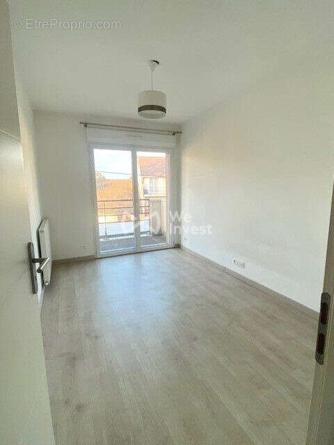Appartement à SAINTE-GENEVIEVE-DES-BOIS