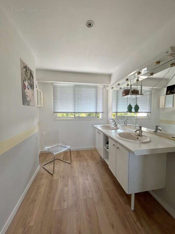 Maison à POULLAN-SUR-MER