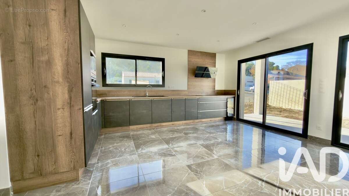 Photo 2 - Maison à THEZAN-DES-CORBIERES