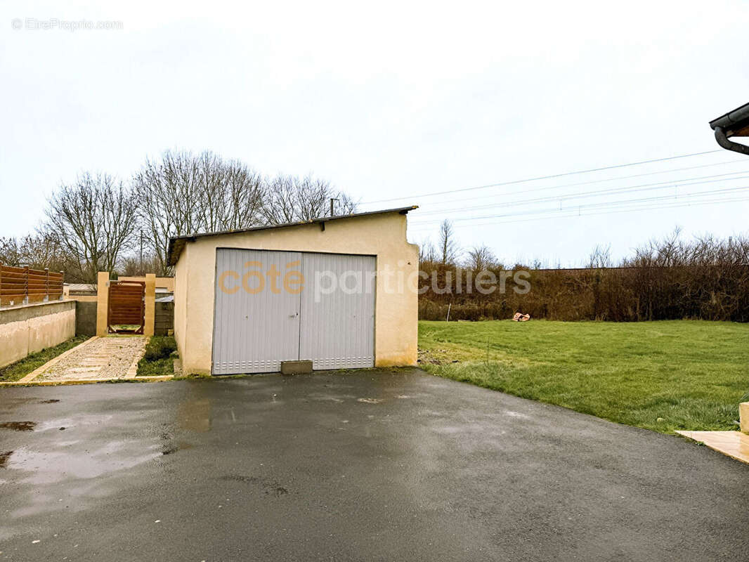 Maison à BRETTEVILLE-L'ORGUEILLEUSE