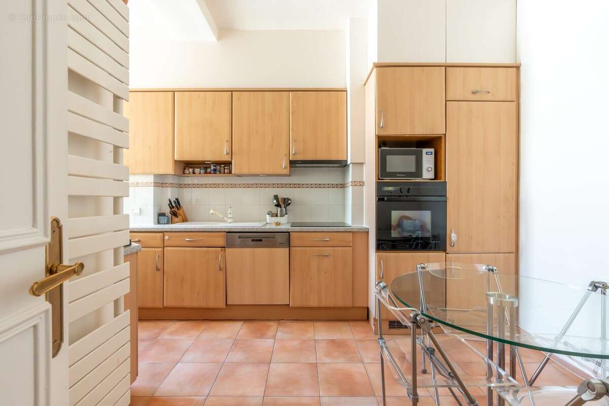 Appartement à PARIS-12E