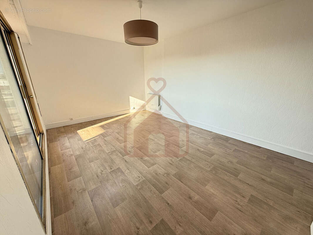 Appartement à LE KREMLIN-BICETRE