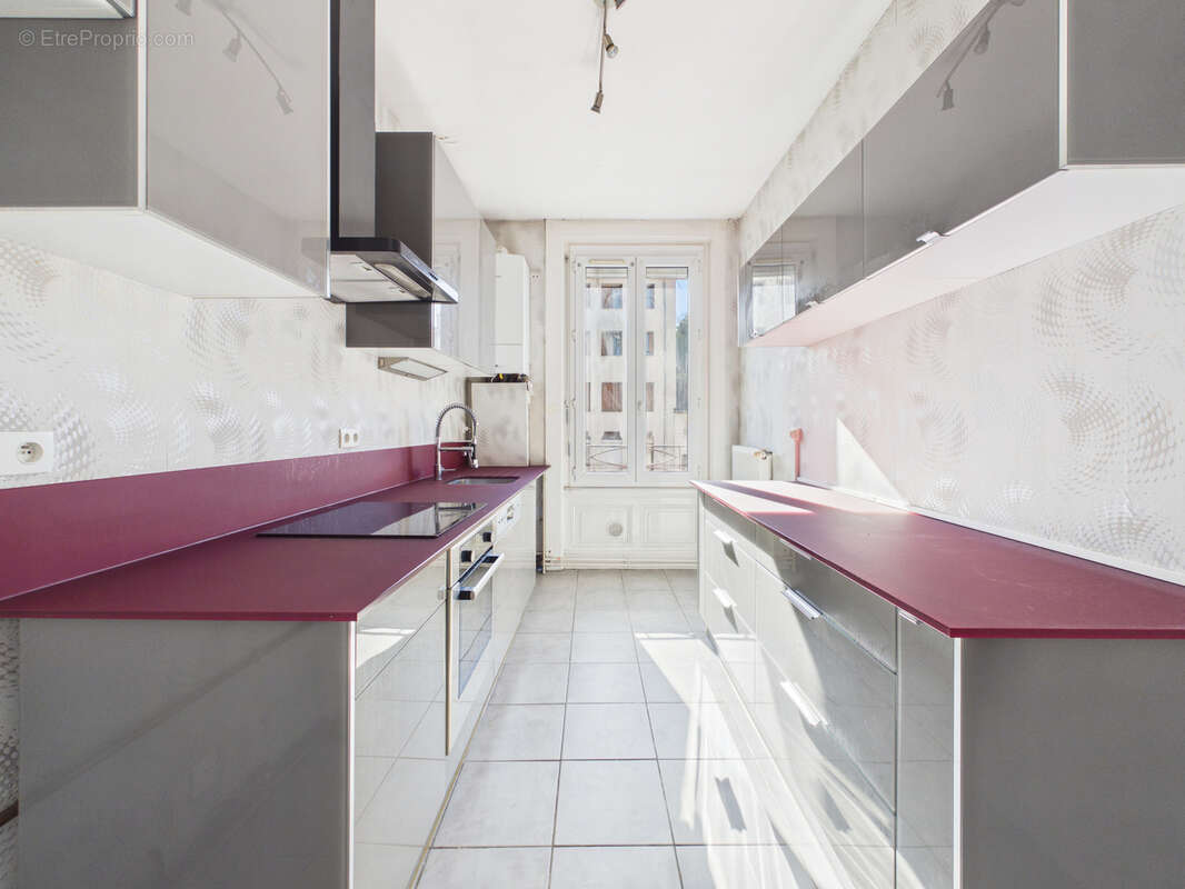 Appartement à SAINT-ETIENNE