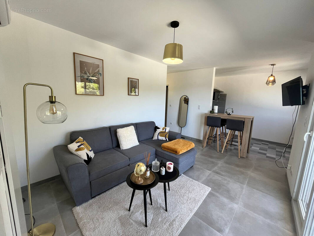 Appartement à CORTE