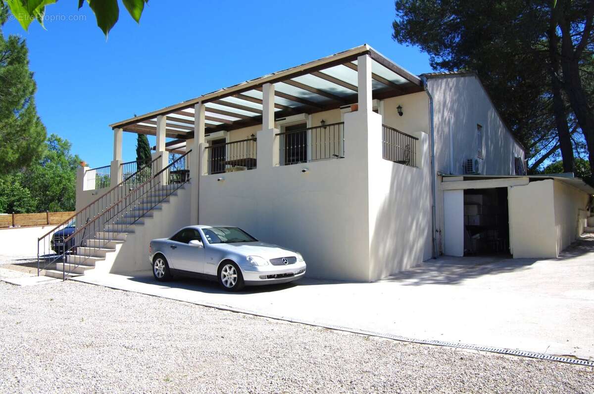 Maison à LE MUY