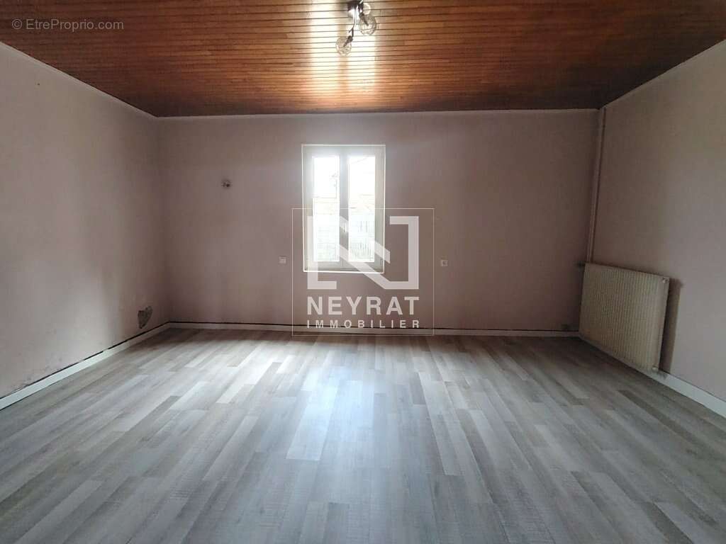 Maison à SAINT-MARTIN-EN-BRESSE